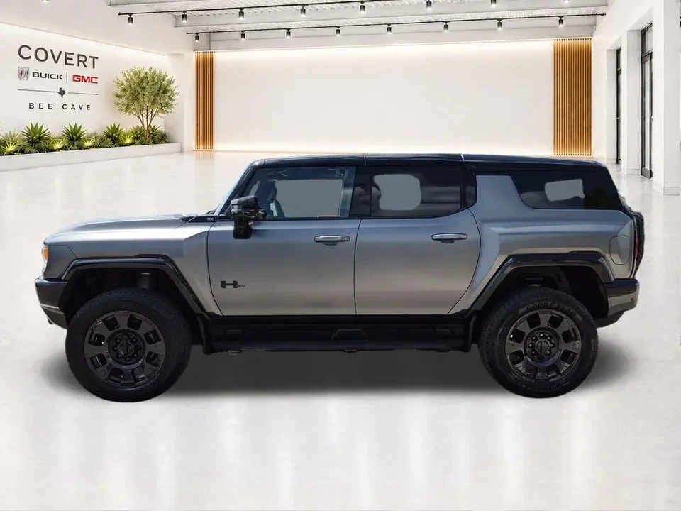 2026 GMC Hummer EV - Image 7 of 19