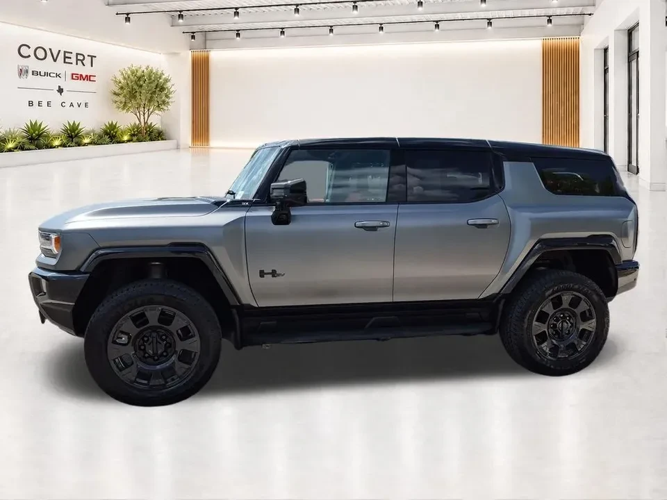 2026 GMC Hummer EV - Image 5 of 19