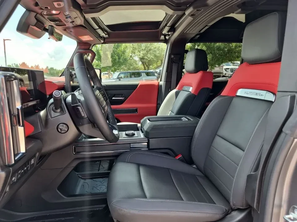 2026 GMC Hummer EV - Image 19 of 19