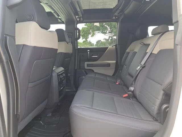 2026 GMC Hummer EV - Image 6 of 12