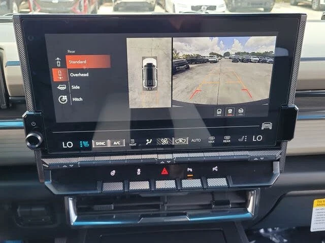 2026 GMC Hummer EV - Image 12 of 13