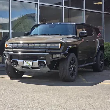 2026 GMC Hummer EV SUV 2X
