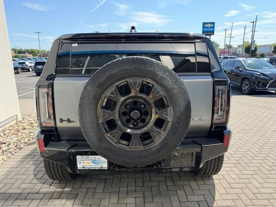 2026 GMC Hummer EV - Image 4 of 15
