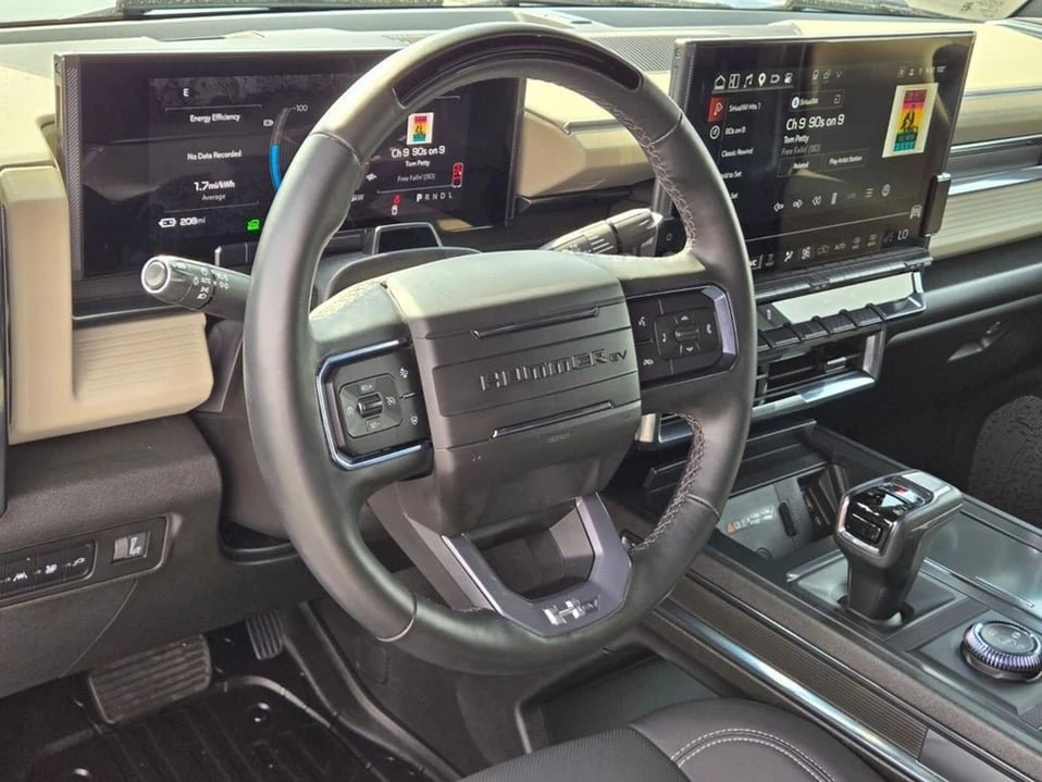 2026 GMC Hummer EV - Image 16 of 20
