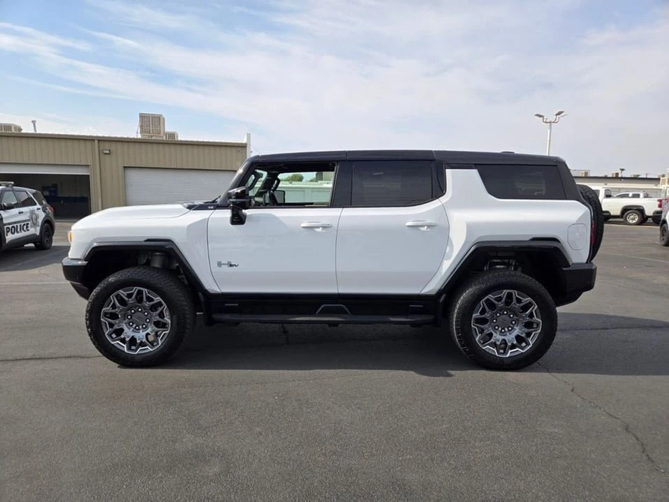 2026 GMC Hummer EV - Image 3 of 20
