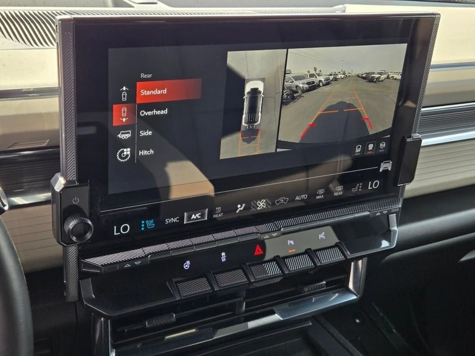 2026 GMC Hummer EV - Image 19 of 20