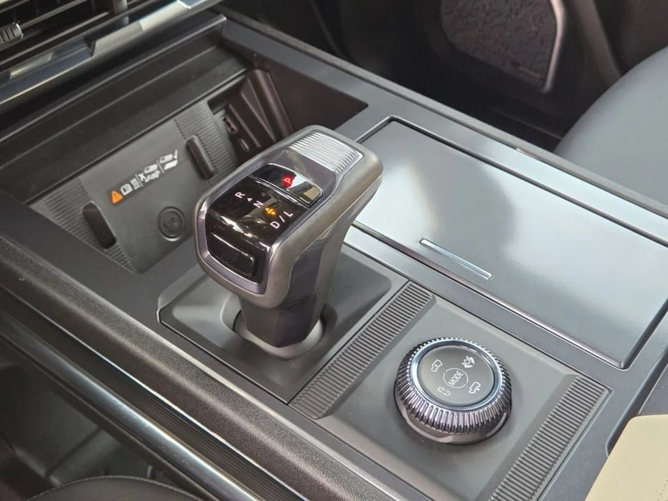 2026 GMC Hummer EV - Image 20 of 20