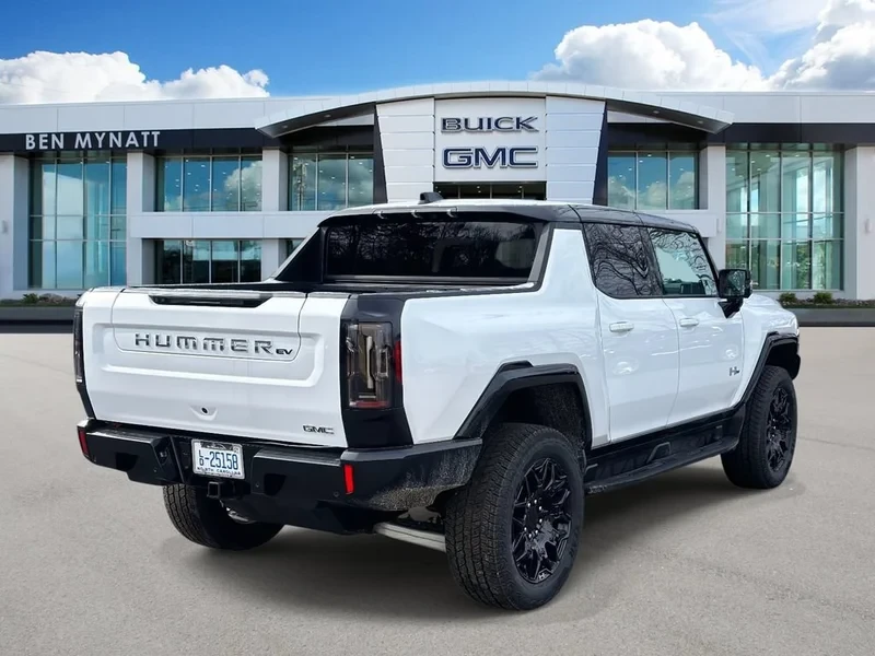 2026 GMC Hummer EV - Image 4 of 8