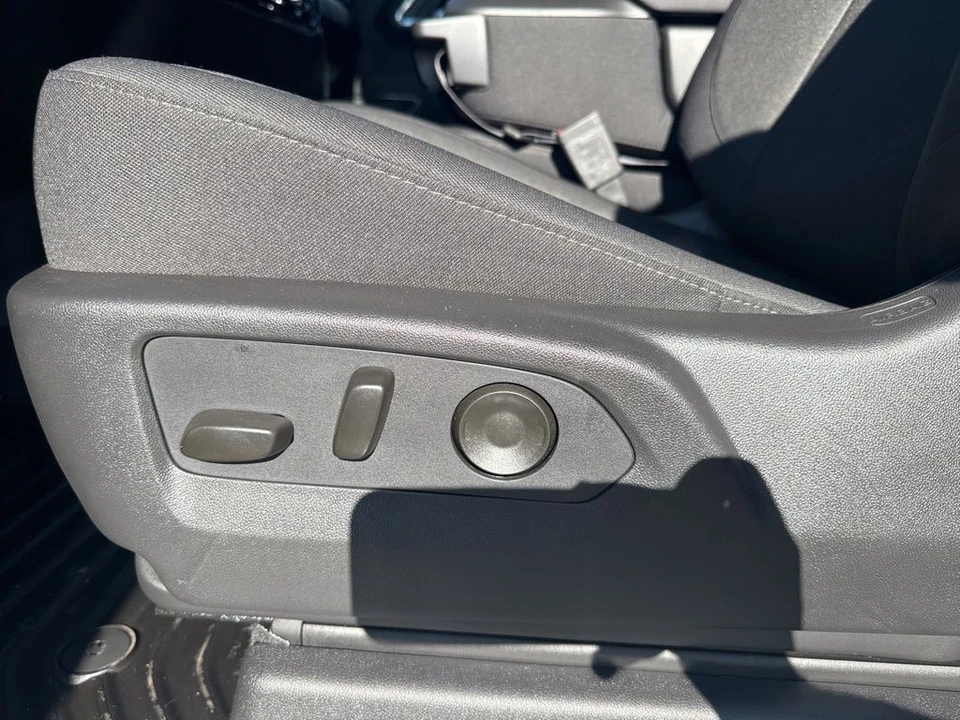 2026 GMC Sierra 5th Gen - Image 10 of 21