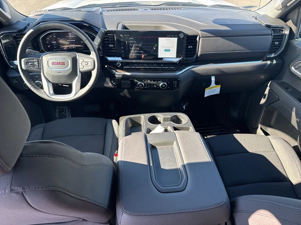 2026 GMC Sierra 5th Gen - Image 14 of 21