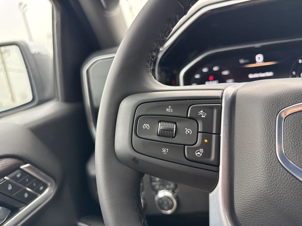 2026 GMC Sierra 5th Gen - Image 16 of 21