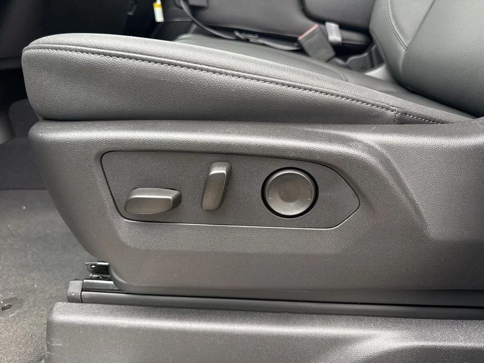 2026 GMC Sierra 5th Gen - Image 10 of 21