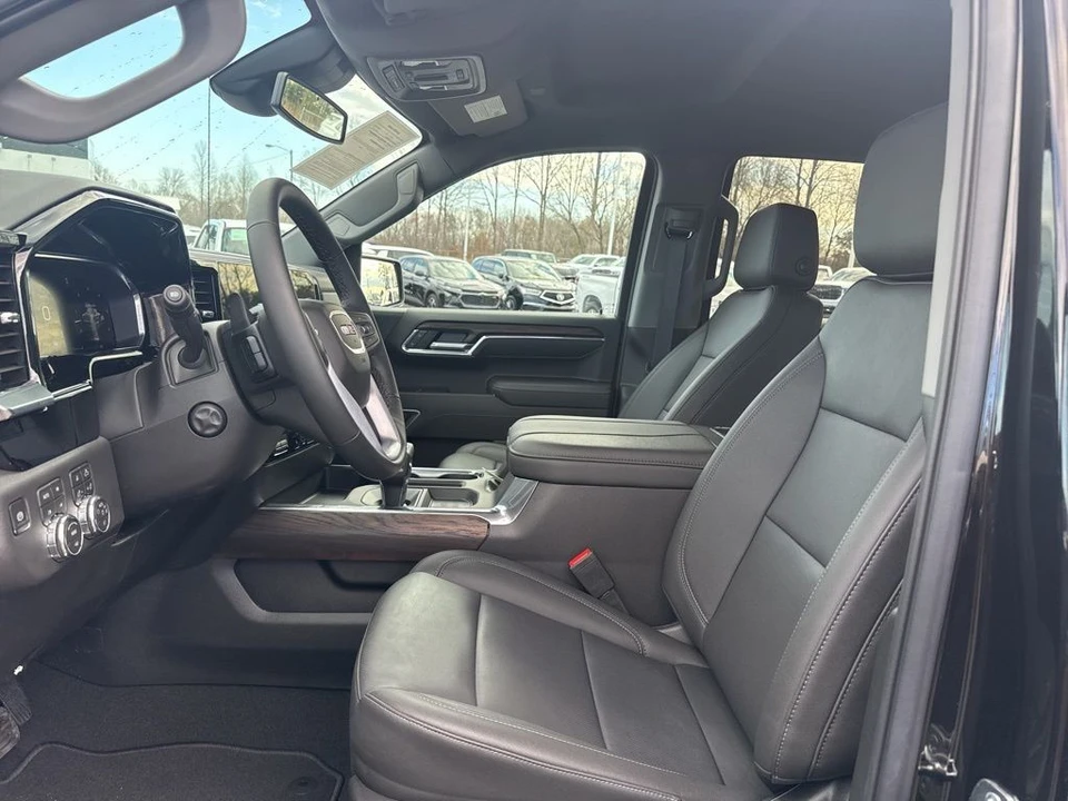 2026 GMC Sierra 5th Gen - Image 9 of 21