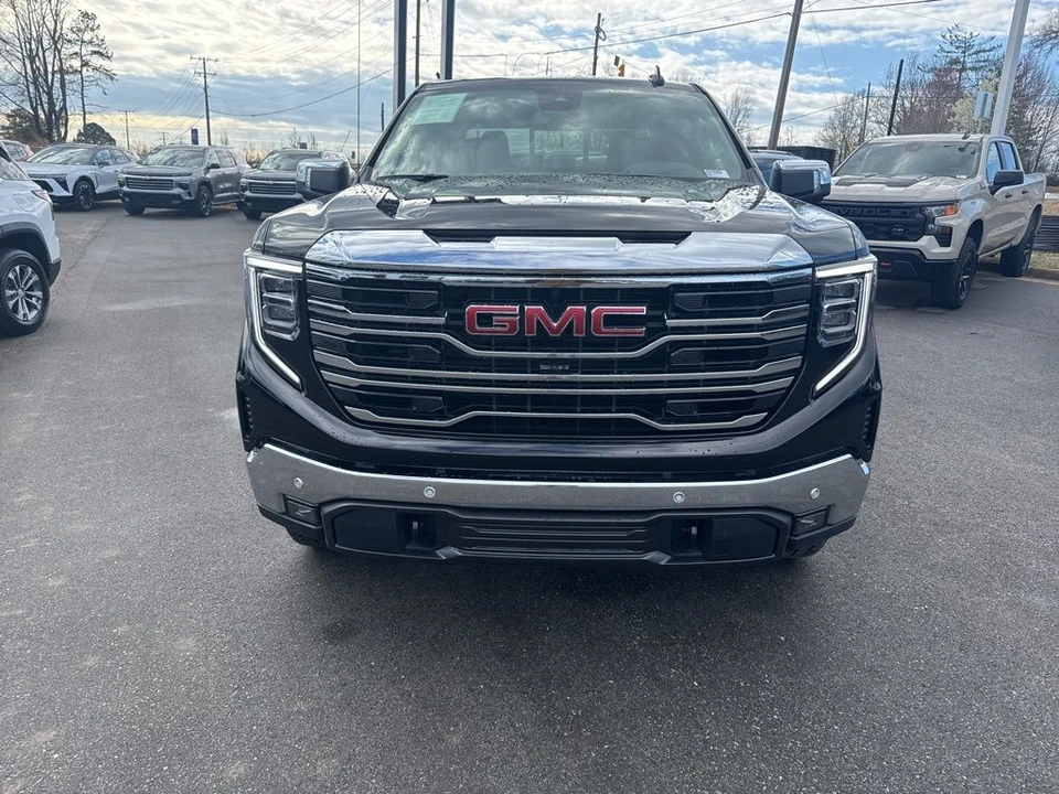 2026 GMC Sierra 5th Gen - Image 8 of 21