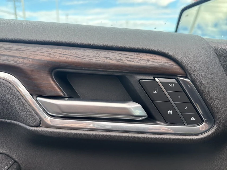 2026 GMC Sierra 5th Gen - Image 11 of 21