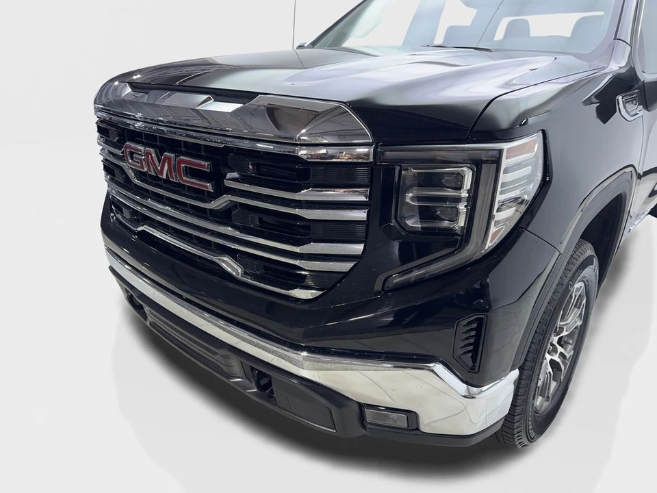 2026 GMC Sierra 5th Gen - Image 16 of 21