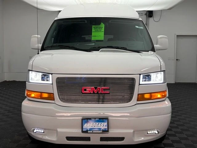2026 GMC Savana - Image 5 of 21