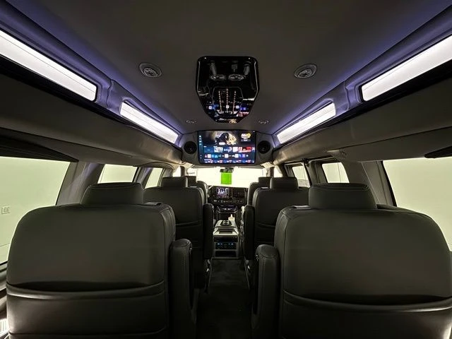 2026 GMC Savana - Image 3 of 31