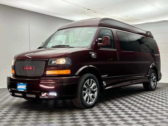 2026 GMC Savana - Image 16 of 31