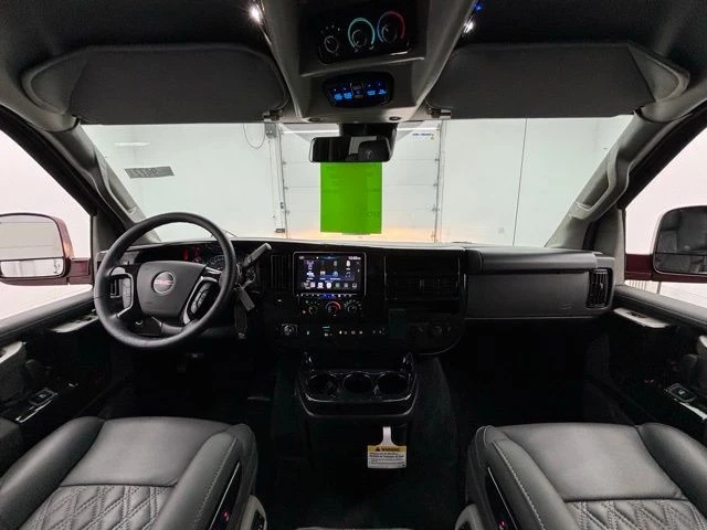 2026 GMC Savana - Image 27 of 31