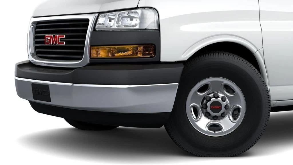 2026 GMC Savana - Image 5 of 12