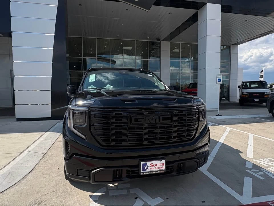 2026 GMC Sierra 5th Gen - Image 3 of 6