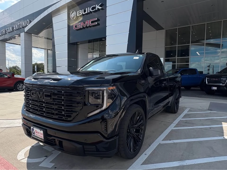 2026 GMC Sierra 5th Gen - Image 2 of 6