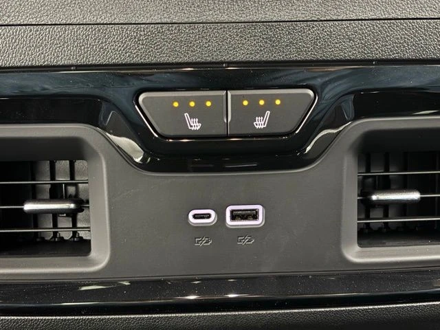2026 GMC Sierra 5th Gen - Image 6 of 12