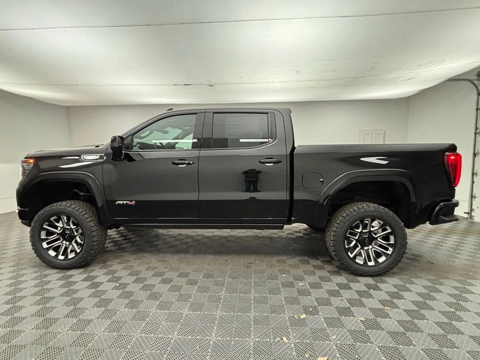 2026 GMC Sierra 5th Gen - Image 12 of 12