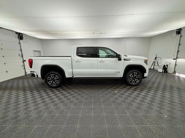 2026 GMC Sierra 5th Gen - Image 7 of 12