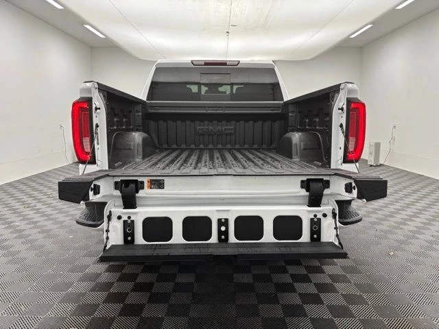 2026 GMC Sierra 5th Gen - Image 11 of 12