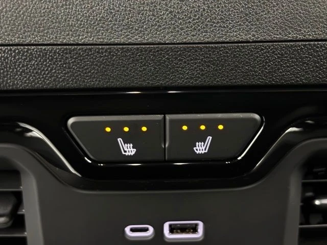 2026 GMC Sierra 5th Gen - Image 5 of 12