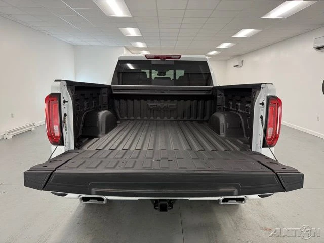 2026 GMC Sierra 5th Gen - Image 8 of 21
