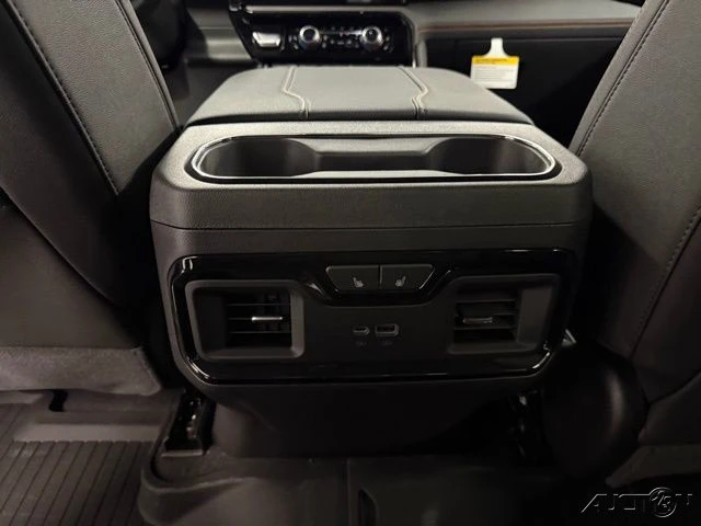 2026 GMC Sierra 5th Gen - Image 18 of 21