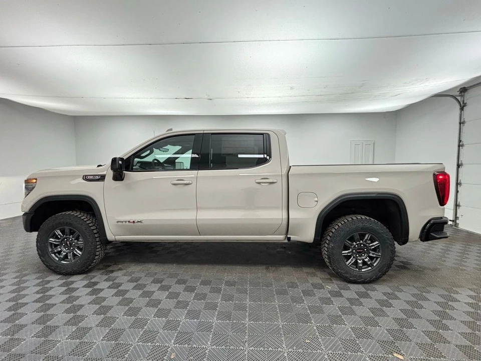 2026 GMC Sierra 5th Gen - Image 11 of 12