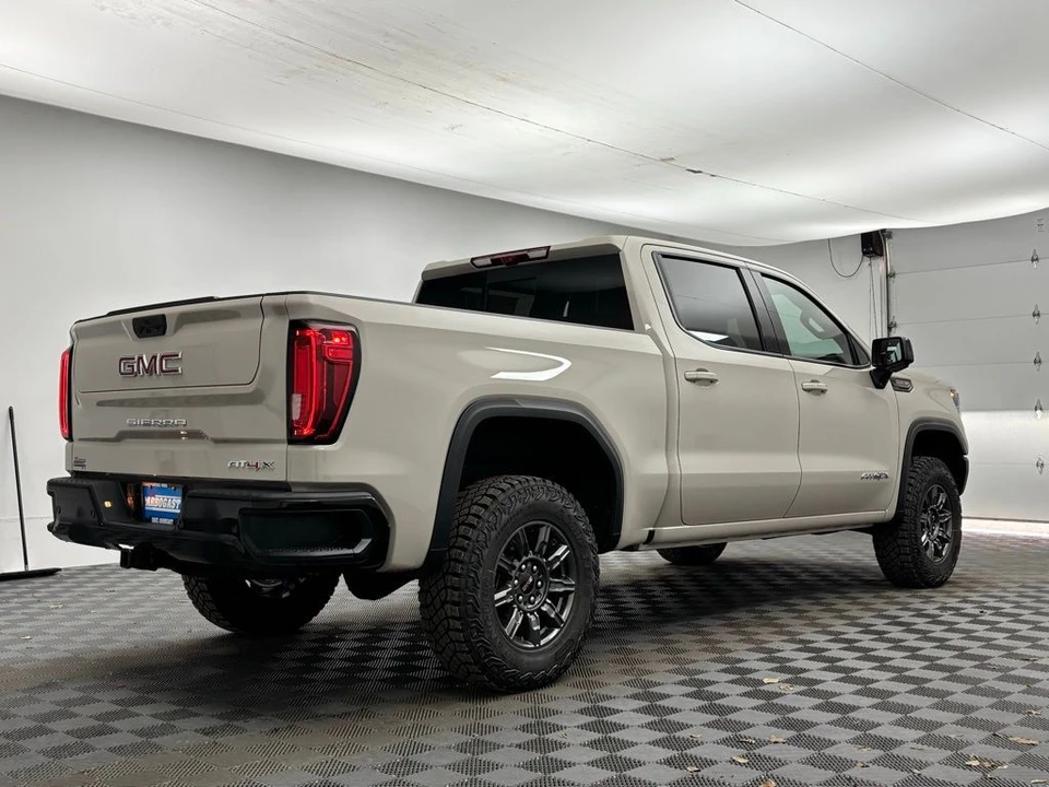 2026 GMC Sierra 5th Gen - Image 6 of 12