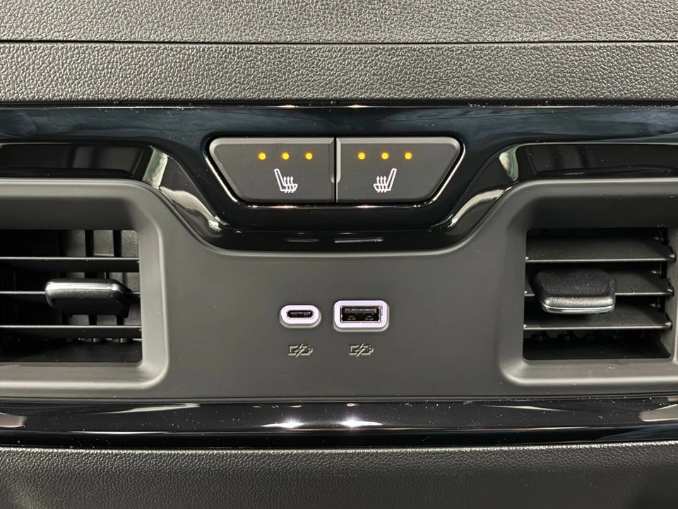 2026 GMC Sierra 5th Gen - Image 7 of 12