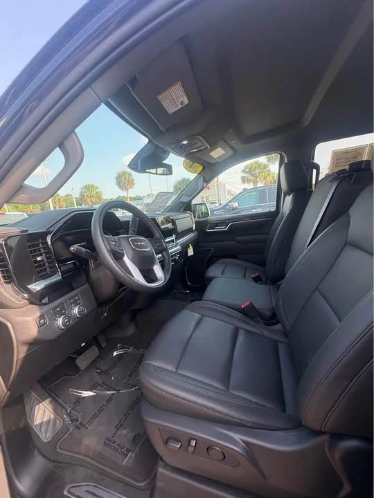 2026 GMC Sierra 5th Gen - Image 6 of 8