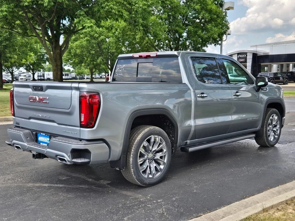 2026 GMC Sierra 5th Gen - Image 12 of 12