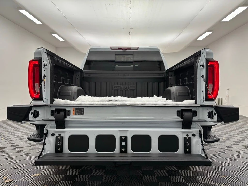 2026 GMC Sierra 5th Gen - Image 11 of 12