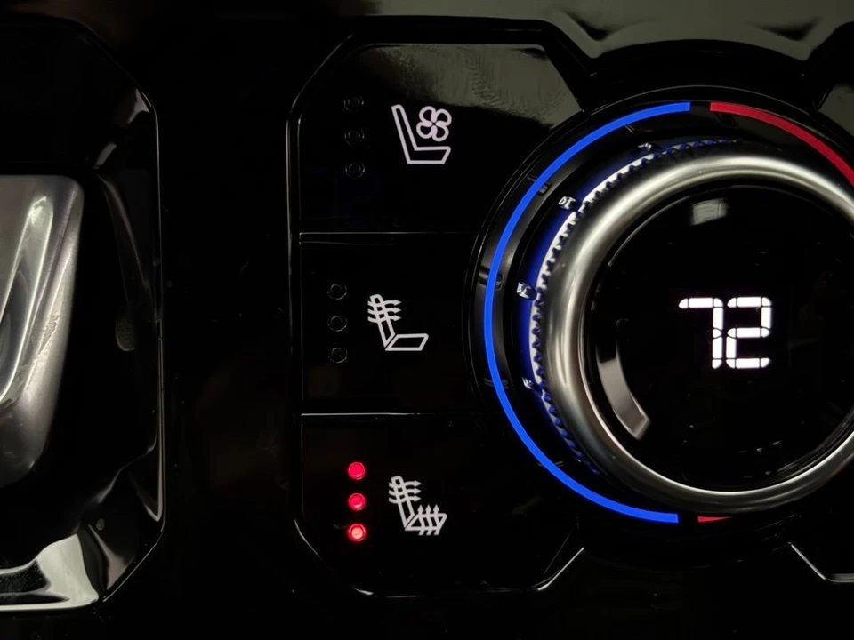 2026 GMC Sierra 5th Gen - Image 5 of 12