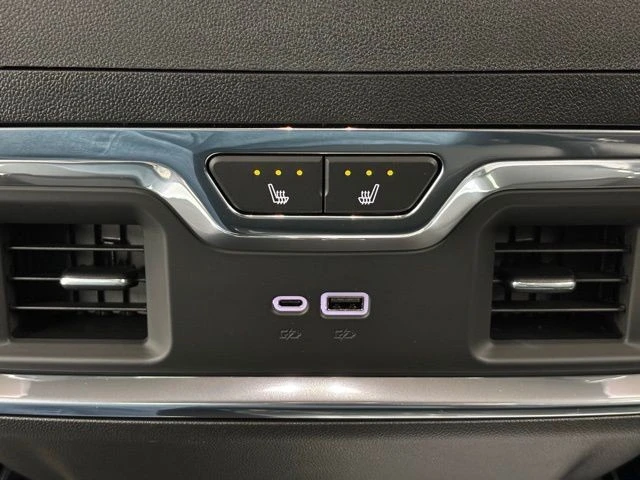 2026 GMC Sierra 5th Gen - Image 8 of 12