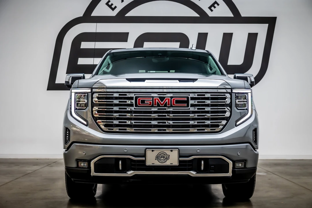 2026 GMC Sierra 5th Gen - Image 3 of 12