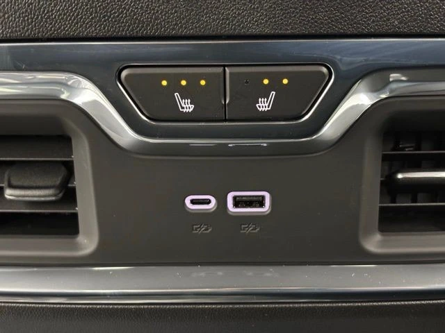 2026 GMC Sierra 5th Gen - Image 8 of 12