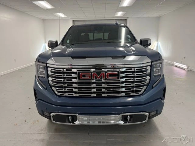 2026 GMC Sierra 5th Gen - Image 2 of 12