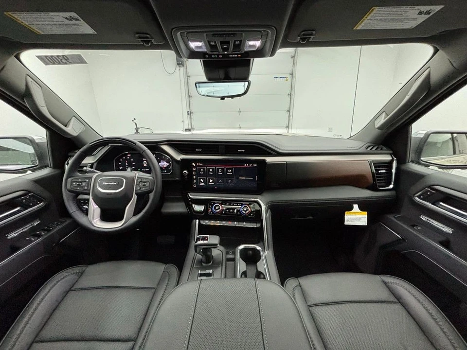 2026 GMC Sierra 5th Gen - Image 2 of 12
