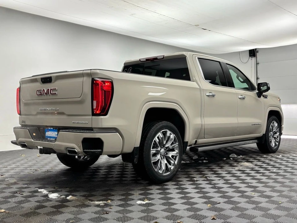 2026 GMC Sierra 5th Gen - Image 10 of 12