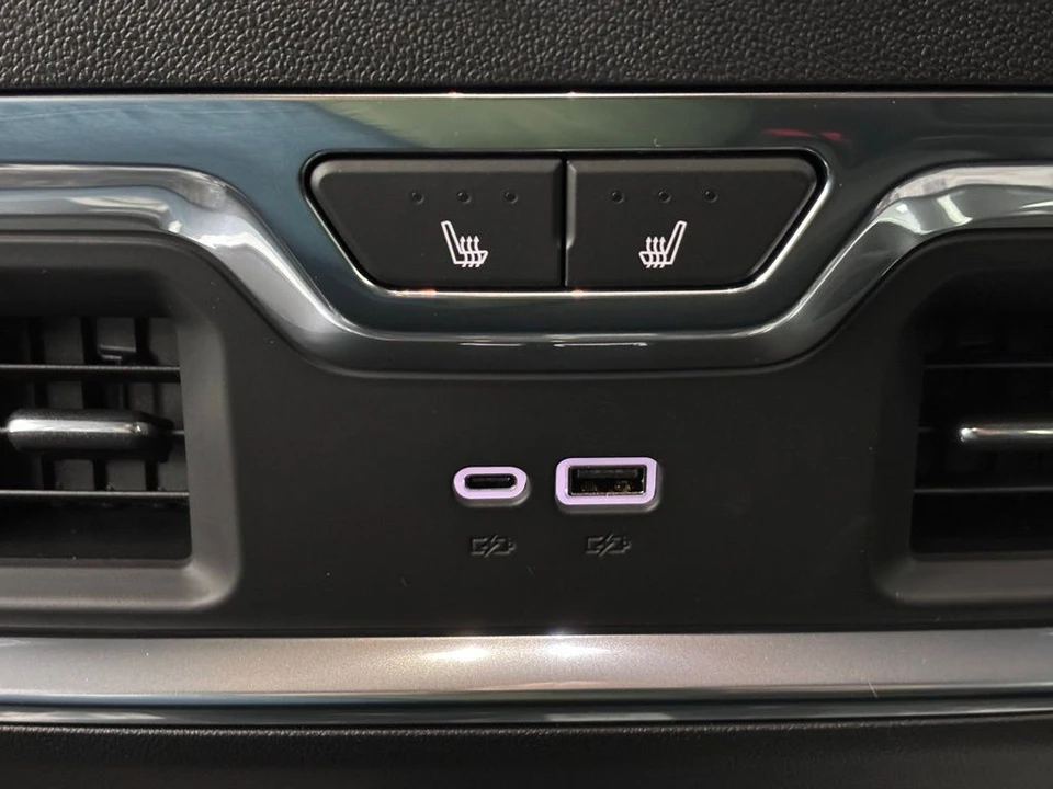 2026 GMC Sierra 5th Gen - Image 8 of 12