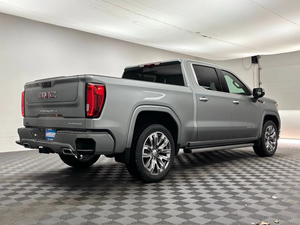 2026 GMC Sierra 5th Gen - Image 10 of 12