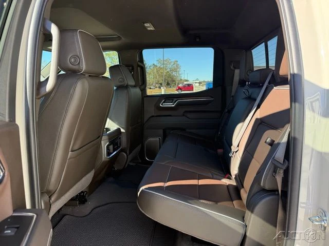 2026 GMC Sierra 5th Gen - Image 15 of 21